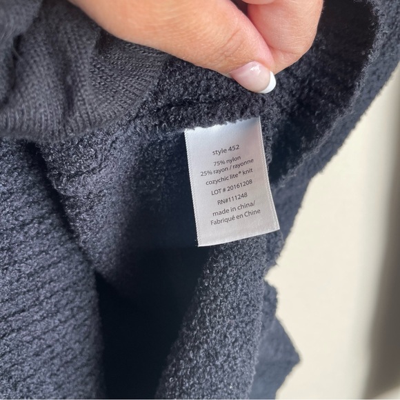 Barefoot Dreams CozyChic Lite® Circle Cardigan Black Style 452 Women's Size XS/S - Picture 6 of 8